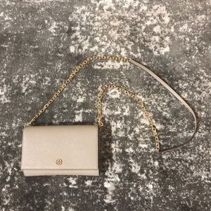 Authentic Tory Burch Robinson Chain Wallet